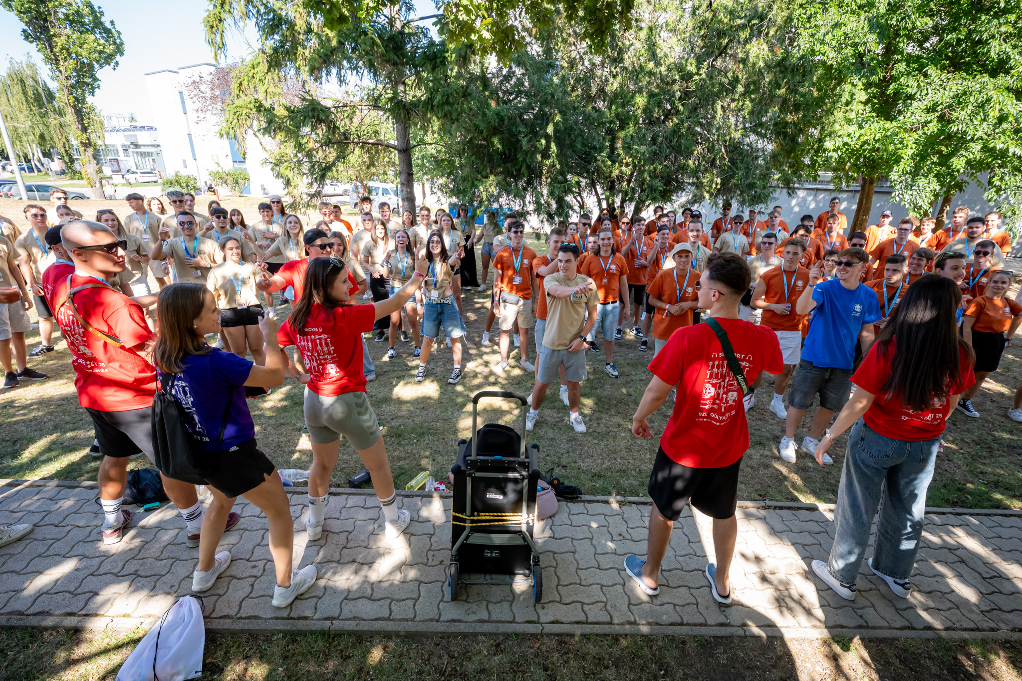 At night, entertainment took centre stage at the Bridge Student and Faculty Club. (Photos: András Adorján)